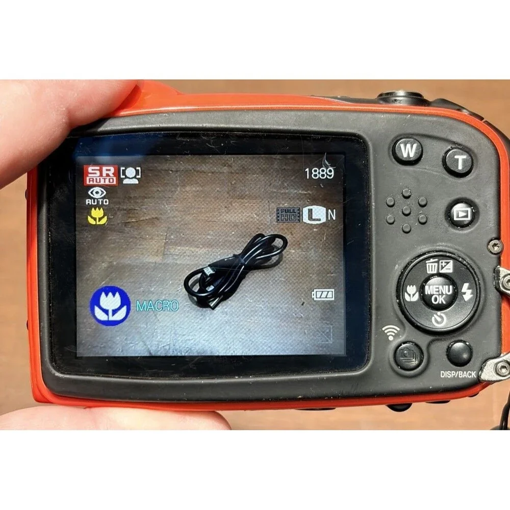 Waterproof Fujifilm FinePix XP70 16.4MP Digital orange Camera w/ battery & card